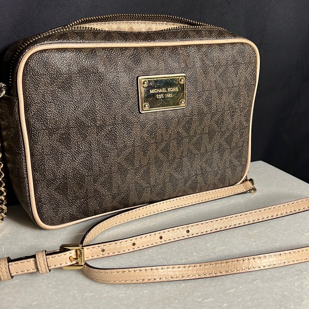 Michael Kors crossbody purse
